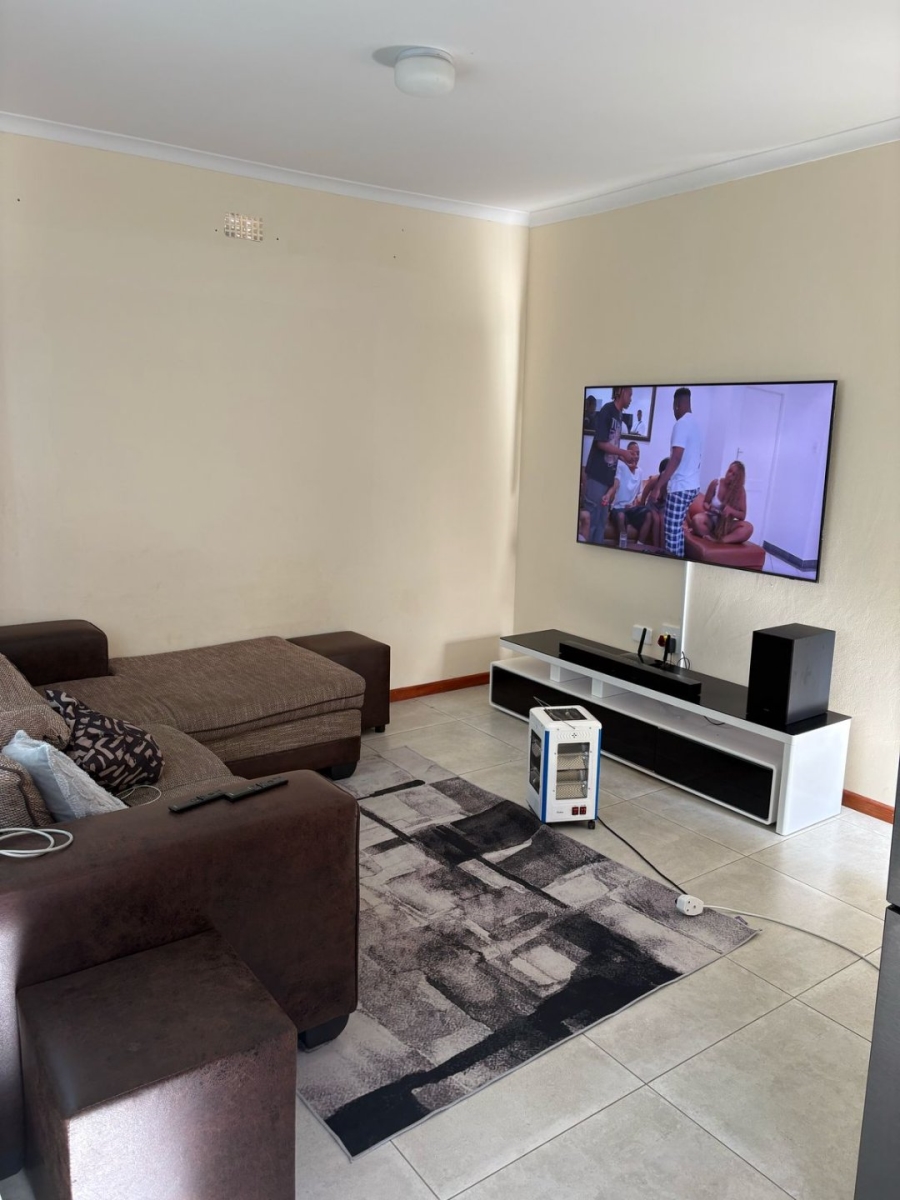 2 Bedroom Property for Sale in Cove Rock Eastern Cape